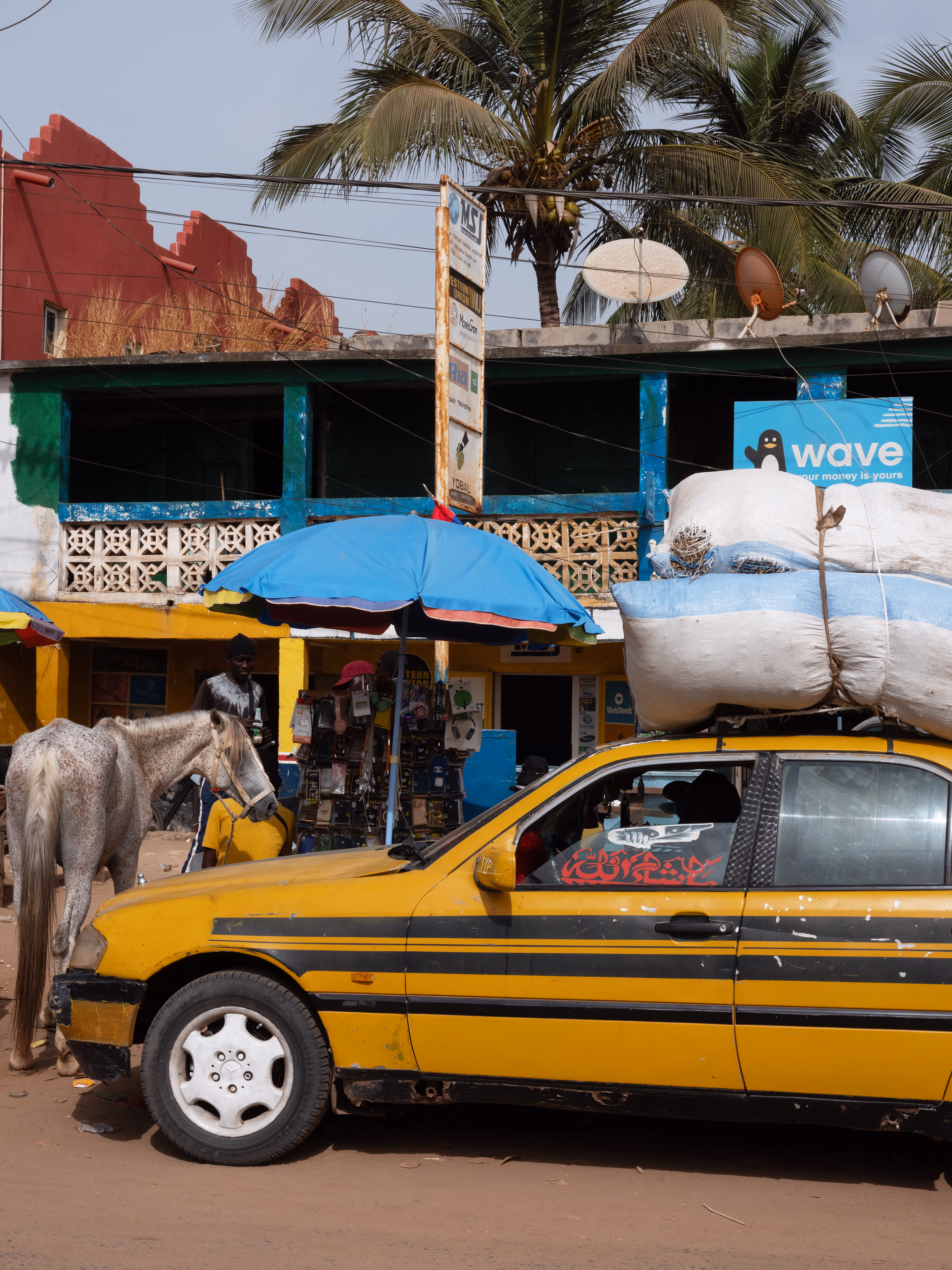 Le cheval et le taxi